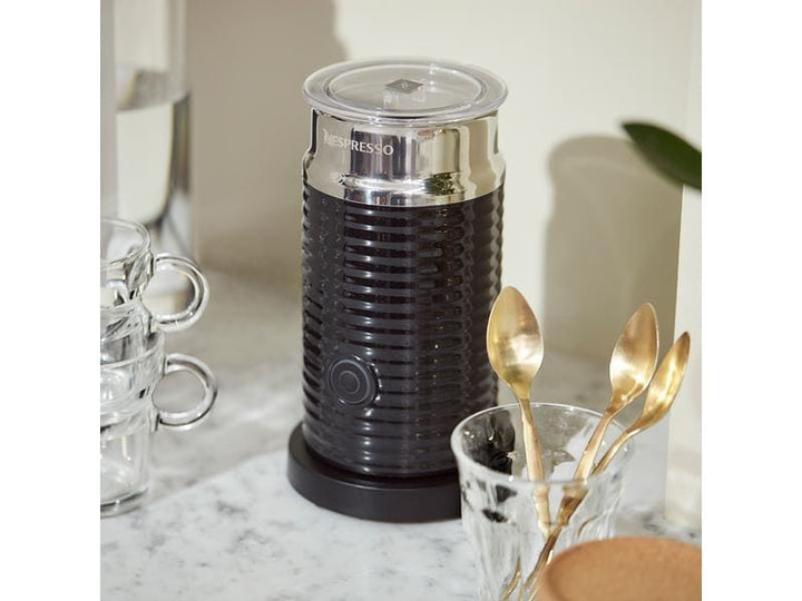 Nestlé Nespresso Aeroccino 3 milk frother